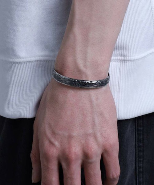 LION HEART（ライオンハート）の「【LION HEART】HAWAIIAN バングル/サージカルステンレス（金属アレルギー対応）（バングル/リストバンド・メンズ・シルバー系その他2/シルバー系その他3/シルバー系1/シルバー・FREE）」の9枚目の写真