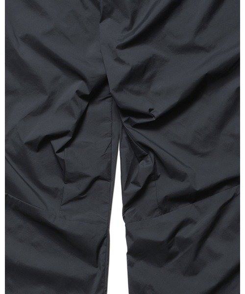 F.C.Real Bristol（エフシーレアルブリストル）の「LIGHT WEIGHT BREATHABLE PACKABLE PANTS（その他パンツ・メンズ・ブラック/ブルー/レッド・X-LARGE/LARGE/MEDIUM/SMALL/XX-LARGE）」の6枚目の写真