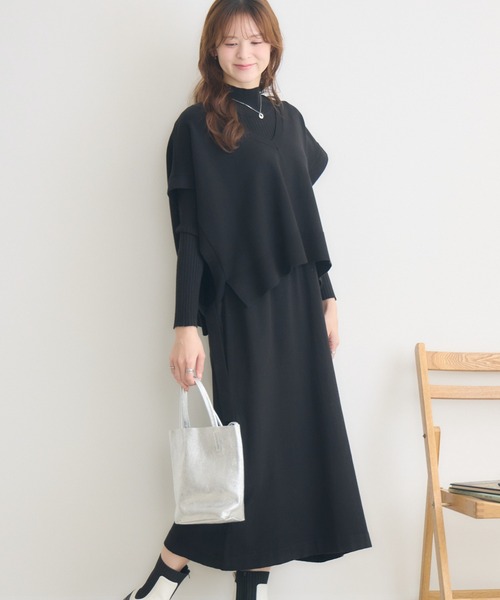 KATHARINE ROSS（キャサリンロス）の「【KATHARINE ROSS】Vネックベストセットワンピース（ワンピース・レディース・ブラック/グレイッシュベージュ・FREE）」の2枚目の写真