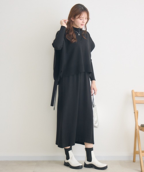 KATHARINE ROSS（キャサリンロス）の「【KATHARINE ROSS】Vネックベストセットワンピース（ワンピース・レディース・ブラック/グレイッシュベージュ・FREE）」の5枚目の写真