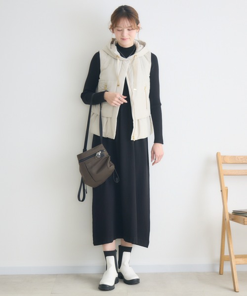 KATHARINE ROSS（キャサリンロス）の「【KATHARINE ROSS】Vネックベストセットワンピース（ワンピース・レディース・ブラック/グレイッシュベージュ・FREE）」の6枚目の写真