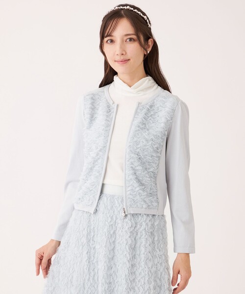 TO BE CHIC(トゥー ビー シック)の「フェザー刺しゅう コンビカーディガン(カーディガン/ボレロ・レディース・グレー系その他/ブラック・40/42)」の2枚目の写真