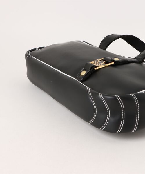 adidas（アディダス）の「adidas アディダス W AIRLINER ELONGATED BAG バッグ KE2329 BLACK（ボディバッグ/ウエストポーチ・レディース・ブラック・FREE）」の3枚目の写真