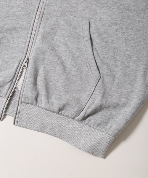 WC（ダブル シー）の「ドットパッチロゴジップパーカー（パーカー・レディース・ネイビー/グレー・FREE）」の3枚目の写真