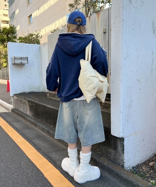 WC（ダブル シー）の「ドットパッチロゴジップパーカー（パーカー・レディース・ネイビー/グレー・FREE）」の20枚目の写真