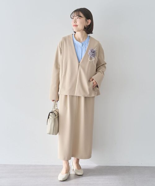 Green Parks(グリーンパークス)の「O.洗えてストレッチ Vネックジャンスカ(ジャンパースカート・レディース・ライトベージュ/ブラック・FREE)」の11枚目の写真