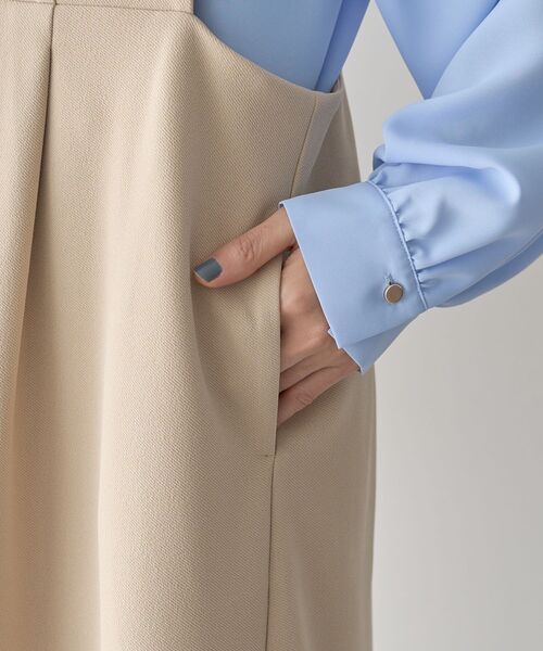 Green Parks(グリーンパークス)の「O.洗えてストレッチ Vネックジャンスカ(ジャンパースカート・レディース・ライトベージュ/ブラック・FREE)」の14枚目の写真