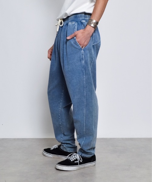 DOUBLE STEAL（ダブルスティール）の「DSインディゴ裏起毛イージースウェットタックテーパードパンツ（スウェットパンツ・メンズ・ブルー/インディゴブルー・LARGE/MEDIUM/SMALL）」の17枚目の写真