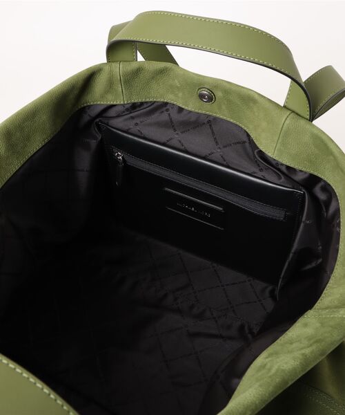 MICHAEL KORS(マイケルコース)の「WHITLEY レザー デュアル ハーネス トート(トートバッグ・メンズ・グリーン系・FREE)」の6枚目の写真