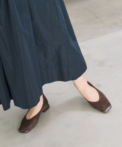 LE TALON（ルタロン）の「《追加2》スクエアトゥキャップセミシアーフラット（その他シューズ・レディース・ブラウン/ブラック×ブラック/ベージュ・22cm/22.5cm/23cm/23.5cm/24cm/24.5cm/25cm）」の17枚目の写真