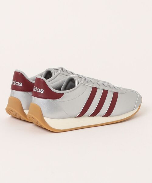 adidas（アディダス）の「【adidas】RUNVISTA W（スニーカー・レディース・シルバー・23.5cm/24.0cm/24.5cm/25.0cm/23.0cm）」の2枚目の写真