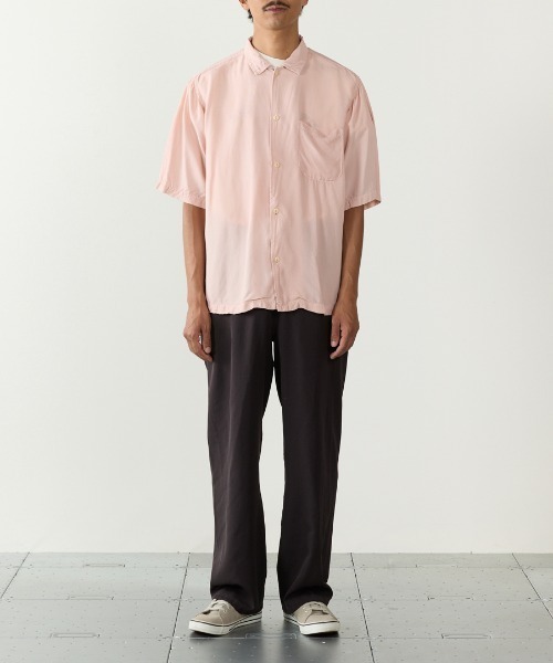 REMI RELIEF（レミレリーフ）の「REMI RELIEF/レミレリーフ プリントデザイン レーヨンアロハシャツ(PARADISE ISLAND) 2026年春夏（シャツ/ブラウス・メンズ・オフホワイト・M/L）」の4枚目の写真