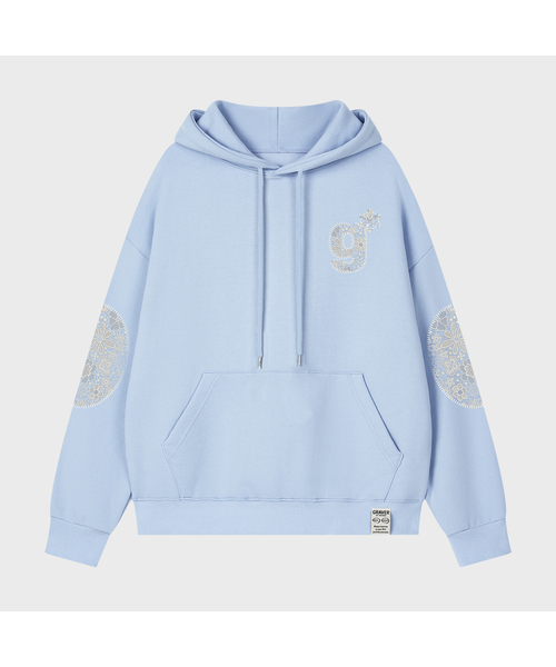 GRAVER（グレーバー）の「[ユニセックス] アプリケ G フードパーカー_3カラー（パーカー・レディース・スカイブルー/ブラック/Cream・SMALL/MEDIUM/LARGE）」の2枚目の写真