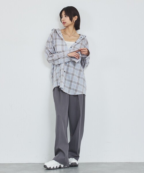 abahouse mavie（アバハウスマヴィ）の「【シアー素材】チェックフードシャツ/春服/夏服/ゆったり/羽織り（シャツ/ブラウス・レディース・サックスブルー/ホワイト・フリー）」の15枚目の写真
