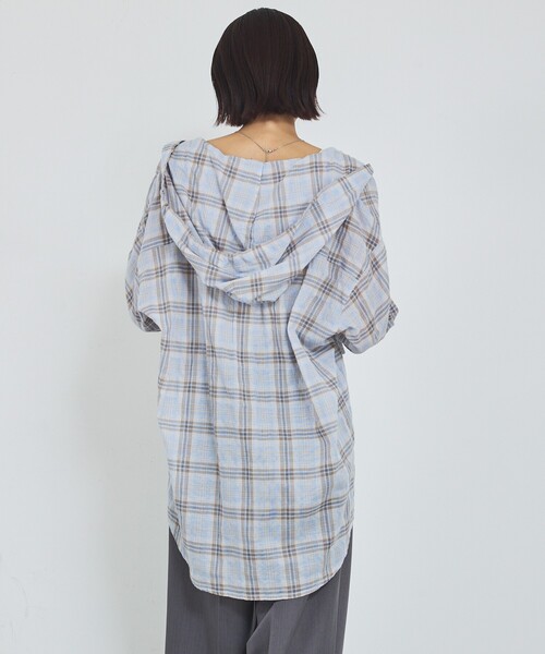 abahouse mavie（アバハウスマヴィ）の「【シアー素材】チェックフードシャツ/春服/夏服/ゆったり/羽織り（シャツ/ブラウス・レディース・サックスブルー/ホワイト・フリー）」の20枚目の写真