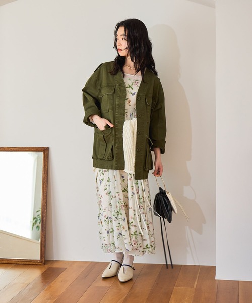 mysty woman(ミスティウーマン)の「楊柳ボタニカルキャミワンピース 659363(ワンピース・レディース・ブラック/アイボリー・FREE)」の3枚目の写真