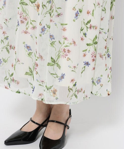 mysty woman(ミスティウーマン)の「楊柳ボタニカルキャミワンピース 659363(ワンピース・レディース・ブラック/アイボリー・FREE)」の14枚目の写真