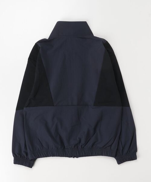Champion（チャンピオン）の「チャンピオン  チャンピオン ウインドジャケット　ANORAK JACKET（ナイロンジャケット・キッズ・ネイビー/ブラック×グリーン・130cm/140cm/150cm/160cm）」の3枚目の写真