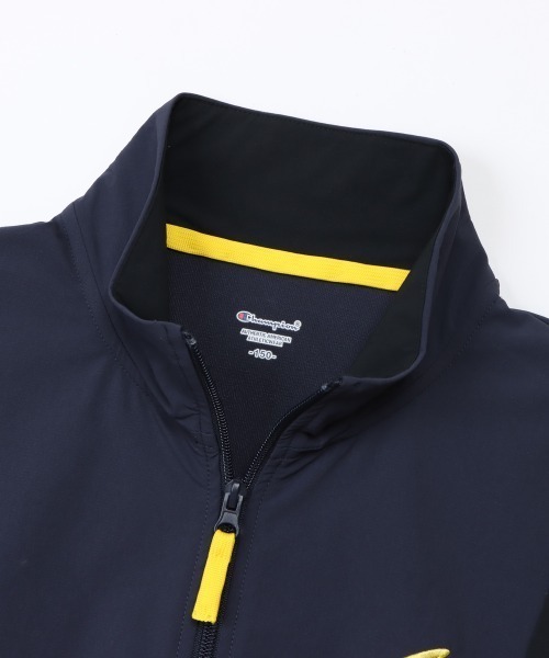 Champion（チャンピオン）の「チャンピオン  チャンピオン ウインドジャケット　ANORAK JACKET（ナイロンジャケット・キッズ・ネイビー/ブラック×グリーン・130cm/140cm/150cm/160cm）」の10枚目の写真
