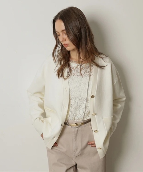 CADUNE（カデュネ）の「ダブルフェイスニットカーデ（ニット/セーター・レディース・ライトイエロー/ピンクベージュ/ピンク/ネイビー/ホワイト・38）」の8枚目の写真