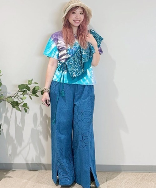 チャイハネ(チャイハネ)の「【チャイハネ】ハルティラフリルストール(ストール/ショール・レディース・ターコイズブルー/オレンジ・FREE)」の4枚目の写真