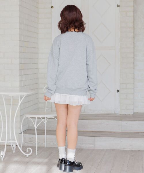 ems excite（エムズエキサイト）の「BIGリボントレーナー（スウェット・レディース・ダークグレー/イエロー/ダークブルー・FREE）」の16枚目の写真