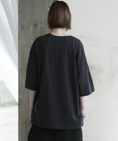remer（リメール）の「loose cotton basic Tee / ルーズコットンベーシックT（Tシャツ/カットソー・メンズ・カーキ/チャコールグレー/ブルーグレー/ライトグレー・SMALL/X-SMALL/LARGE/MEDIUM）」の21枚目の写真