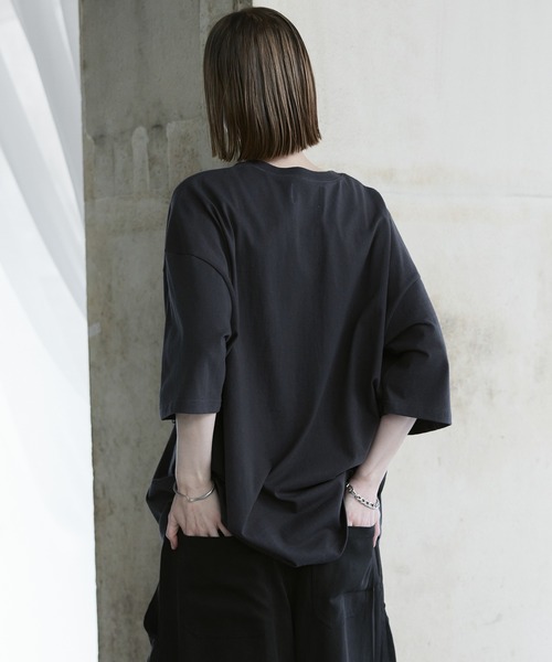 remer（リメール）の「loose cotton basic Tee / ルーズコットンベーシックT（Tシャツ/カットソー・メンズ・カーキ/チャコールグレー/ブルーグレー/ライトグレー・SMALL/X-SMALL/LARGE/MEDIUM）」の18枚目の写真