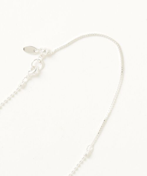 fredy emue（フレディエミュ）の「フェイクストーントップネックレス（ネックレス・レディース・シルバー/ゴールド/ベージュ・FREE）」の4枚目の写真