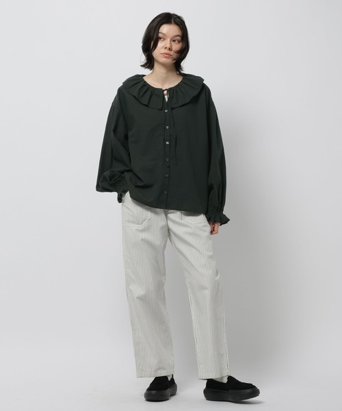 niko and...（ニコアンド）の「リネンブレンドフリルブラウス（シャツ/ブラウス・レディース・チャコール/オフホワイト/ブラック/ブルー・LARGE/MEDIUM）」の7枚目の写真