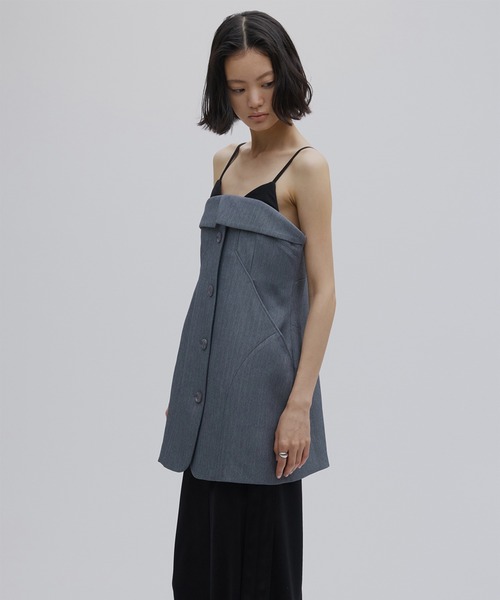 Ameri（アメリ）の「LAYERED DETAIL CONSTRUCT TOP（キャミソール・レディース・ライトベージュ/グレー・FREE）」の7枚目の写真