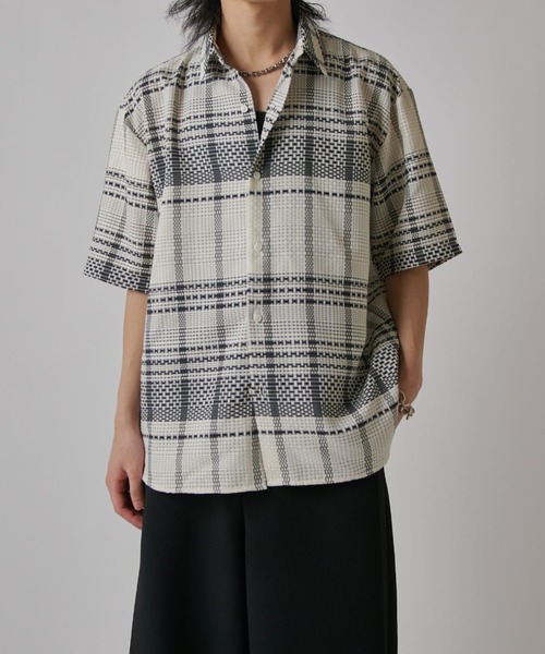 Lui's(ルイス)の「ブロックチェックショートスリーブシャツ(シャツ/ブラウス・メンズ・ブラック/ホワイト/ネイビー・S/M)」の4枚目の写真
