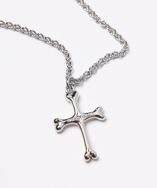 DISCOVERED(ディスカバード)の「BONE CROSS NECKLACE(ネックレス・メンズ・シルバー・FREE)」の4枚目の写真
