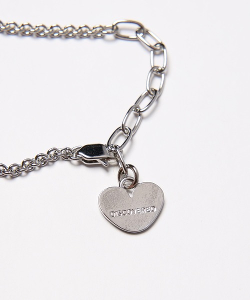 DISCOVERED(ディスカバード)の「BONE CROSS NECKLACE(ネックレス・メンズ・シルバー・FREE)」の5枚目の写真