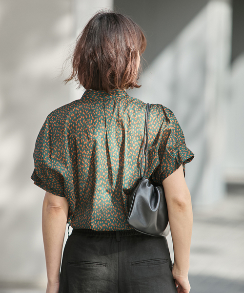journal standard L'essage(ジャーナルスタンダードレサージュ)の「DEVEAUX/ドットタックスリーブシャツ(シャツ/ブラウス・レディース・グリーン/ホワイト/ブラック系その他/ホワイト系その他・FREE)」の17枚目の写真