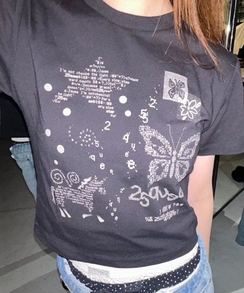 JEANASIS(ジーナシス)の「【25quee】プリントチビTEE SS/670328(Tシャツ/カットソー・レディース・ブルー系その他/ブラウン系その他/ブラック系その他・FREE)」の1枚目の写真