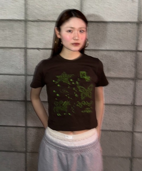 JEANASIS(ジーナシス)の「【25quee】プリントチビTEE SS/670328(Tシャツ/カットソー・レディース・ブルー系その他/ブラウン系その他/ブラック系その他・FREE)」の19枚目の写真