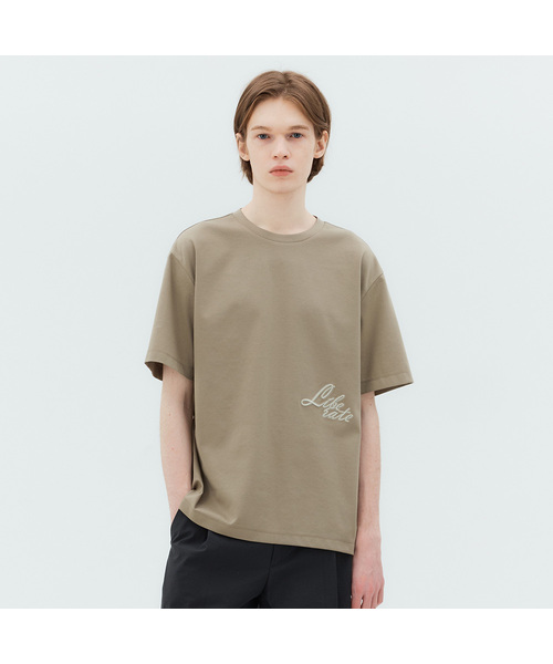MINDBRIDGE(マインドブリッジ)の「スーピマ_バックポイントセミオーバーフィットTシャツ - 2カラー MYTS3102(Tシャツ/カットソー・メンズ・カーキ/チャコール・100/95/105/110)」の2枚目の写真