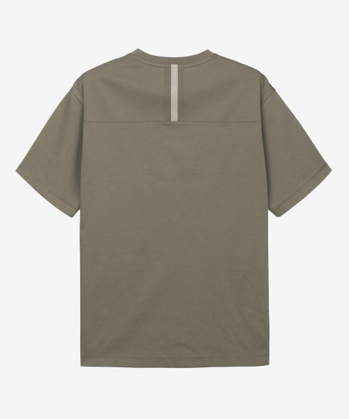 MINDBRIDGE(マインドブリッジ)の「スーピマ_バックポイントセミオーバーフィットTシャツ - 2カラー MYTS3102(Tシャツ/カットソー・メンズ・カーキ/チャコール・100/95/105/110)」の5枚目の写真