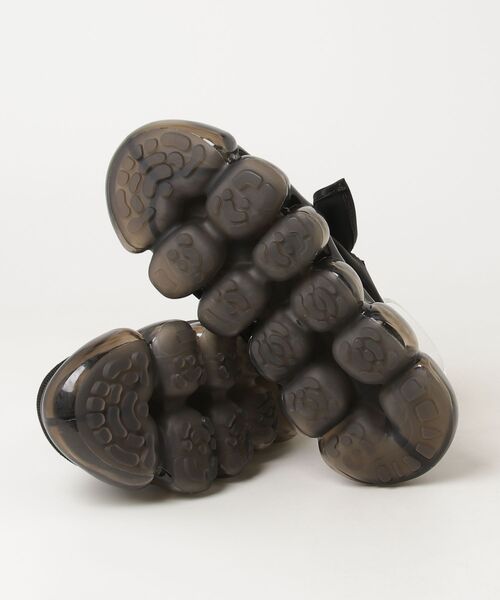 grounds(グラウンズ)の「grounds JEWELRY HANKIE PUMPS / グランズ ジュエリー ハンキーパンプス(スニーカー・レディース・ブラック・25.0cm/24.0cm/23.0cm)」の3枚目の写真
