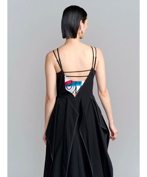 UN3D.（アンスリード）の「STRATUM WAVE CAMI OP（ワンピース・レディース・ライム/カーキ/ブラック・38/36）」の10枚目の写真