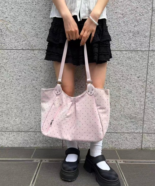 mebole（メボレ）の「マルチドットショルダーバッグ（ショルダーバッグ・レディース・ブルー/ピンク/ホワイト/ブラック・FREE）」の22枚目の写真