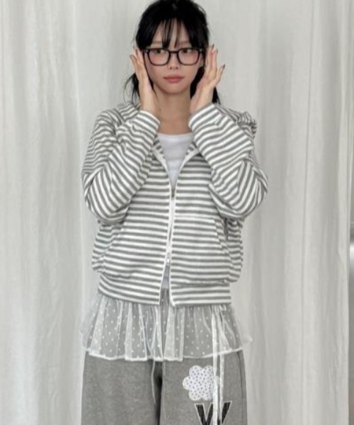 semplice（センプリチェ）の「パーカ【韓国ファッション】（パーカー・レディース・ブラック/グレー・F）」の9枚目の写真