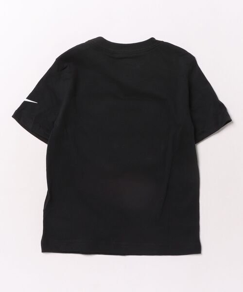 NIKE(ナイキ)の「NIKE/ナイキ NKB SPORT BOXY GRAPHIC TE キッズ Tシャツ 86N819-023(Tシャツ/カットソー・キッズ・ブラック・4:105cm/5:110cm/6:115cm/7:120cm)」の2枚目の写真