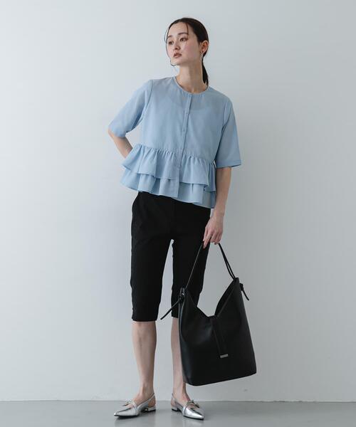 SENSE OF PLACE by URBAN RESEARCH(センスオブプレイスバイアーバンリサーチ)の「サイドコードミドルバッグ(ショルダーバッグ・レディース・ブラック/カーキ・ONE)」の4枚目の写真