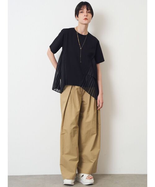 ELENDEEK(エレンディーク)の「プリーツドッキングカットソー(Tシャツ/カットソー・レディース・オフホワイト/ブラック・FREE)」の16枚目の写真