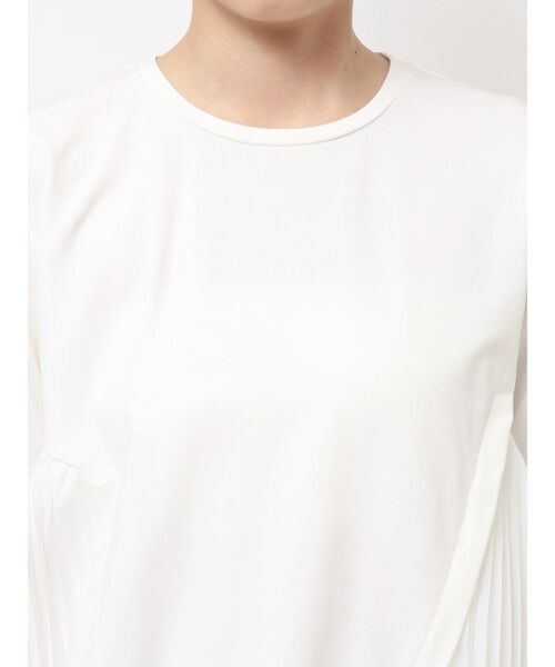 ELENDEEK(エレンディーク)の「プリーツドッキングカットソー(Tシャツ/カットソー・レディース・オフホワイト/ブラック・FREE)」の11枚目の写真