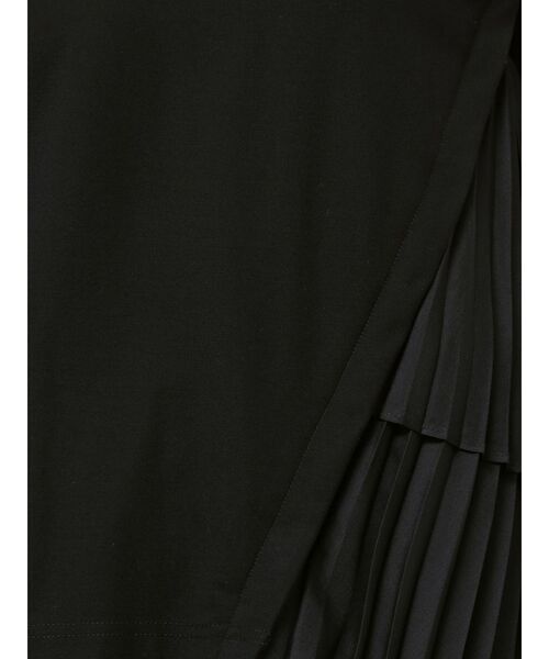 ELENDEEK(エレンディーク)の「プリーツドッキングカットソー(Tシャツ/カットソー・レディース・オフホワイト/ブラック・FREE)」の6枚目の写真