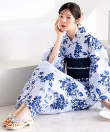 CELEN（セレン）の「【1人で着られる浴衣4点セット】浴衣・兵児帯・腰紐2本《夏花浴衣》（浴衣）」