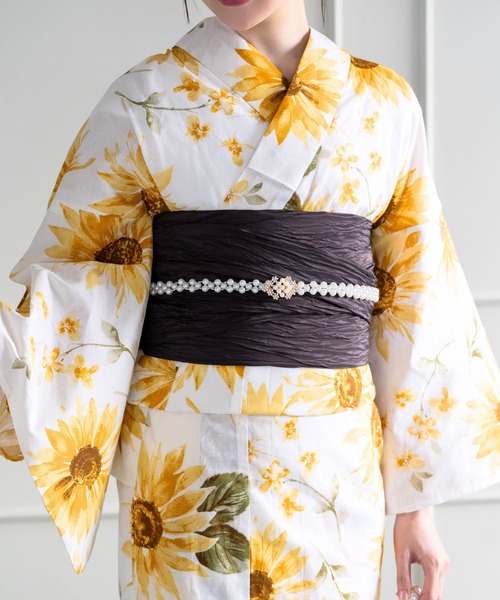 CELEN(セレン)の「【1人で着られる浴衣4点セット】浴衣・兵児帯・腰紐2本《夏花浴衣》(浴衣・レディース・ネイビー系2/ブルー系2/アイボリー系2/アイボリー系1/ネイビー系1/ピンク系/ブラック系/ブルー系1・FREE)」の22枚目の写真